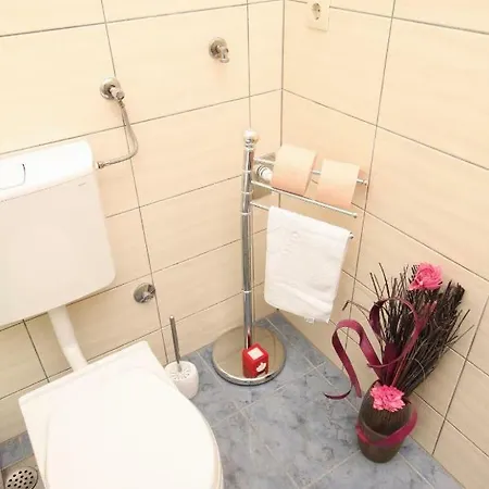 Old Town Twins Apartment